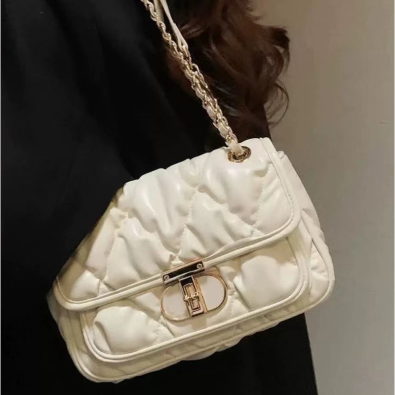 Quiet Luxury Bags Crossbody - กระเป๋าถือทรงสี่เหลี่ยมจัตุรัสแบบมีสายสะพายไหล่ ดีไซน์หรูหรา ผ้าพลีท แฟชั่นผู้หญิง สไตล์เบาๆ แบบสะพายข้าง