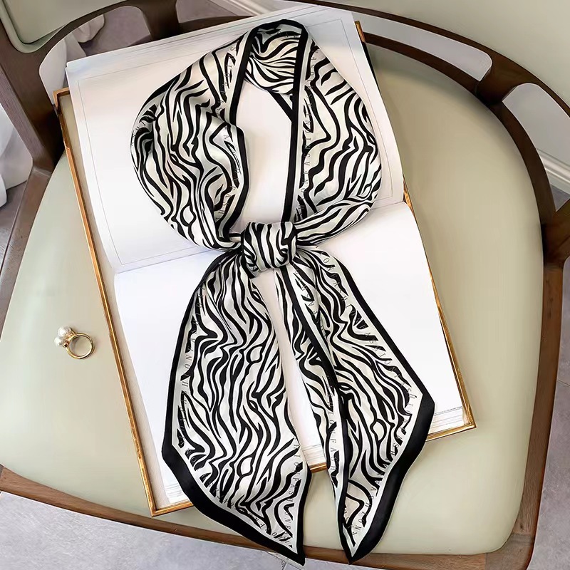 Luxury Bags For Summer - ผ้าพันคอไหมพิมพ์ลายม้าลายสุดหรูสำหรับผู้หญิง ผ้าซาตินเนื้อนุ่ม ใช้เป็นผ้าโพกผม ผ้าพันคอ ผ้าคลุมศีรษะ ผ้าคาดผม