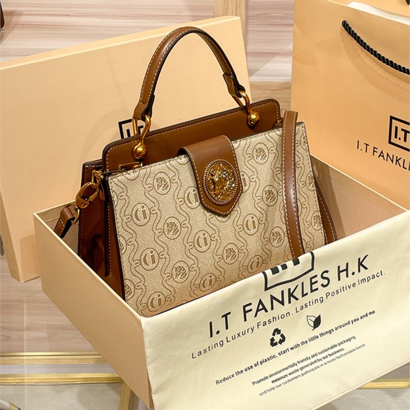 กระเป๋าถือหรูน้ำหนักเบาของผู้ห - Luxury Bags For Summer บทวิจารณ์และราคา