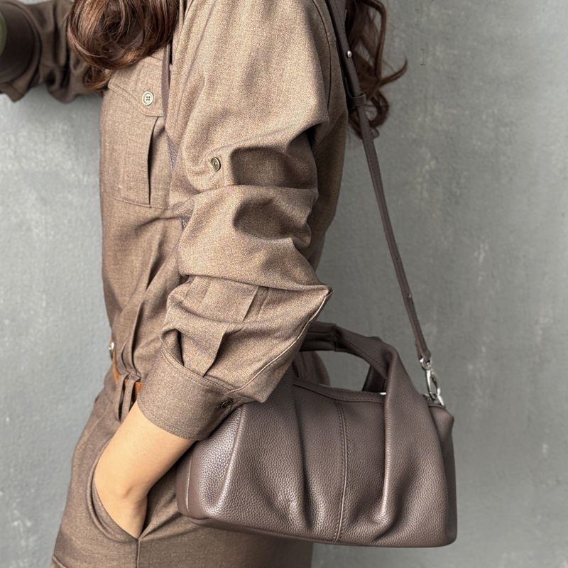 กระเป๋าหนังแท้ลายอักษรย่อสั่งท - Luxury Bags In Japan บทวิจารณ์และราคา