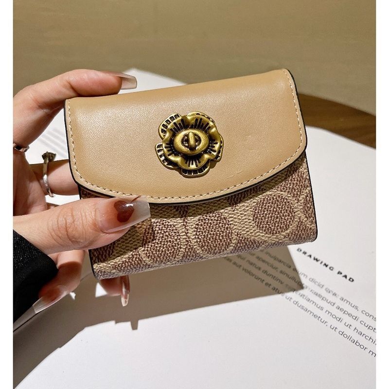 กระเป๋าใส่บัตรลายดอกคามิลเลียร - Luxury Bags Photos บทวิจารณ์และราคา