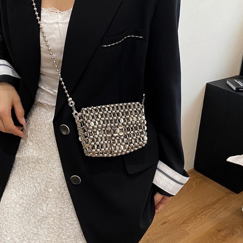 กระเป๋าคลัทช์สีพื้นเรียบหรู ดี - Luxury Bags For Sale บทวิจารณ์และราคา