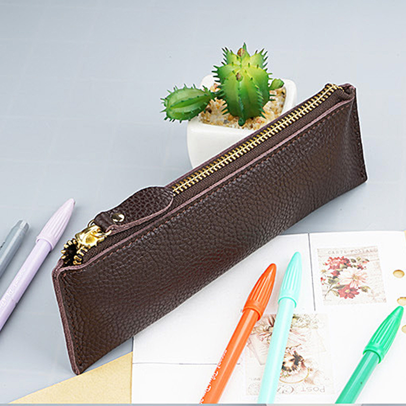 สลักอักษรย่อกระเป๋าใส่ปากกาหนั - Luxury Bags Names บทวิจารณ์และราคา